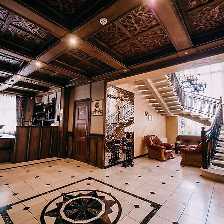 Urartu Hotel Харков Екстериор снимка
